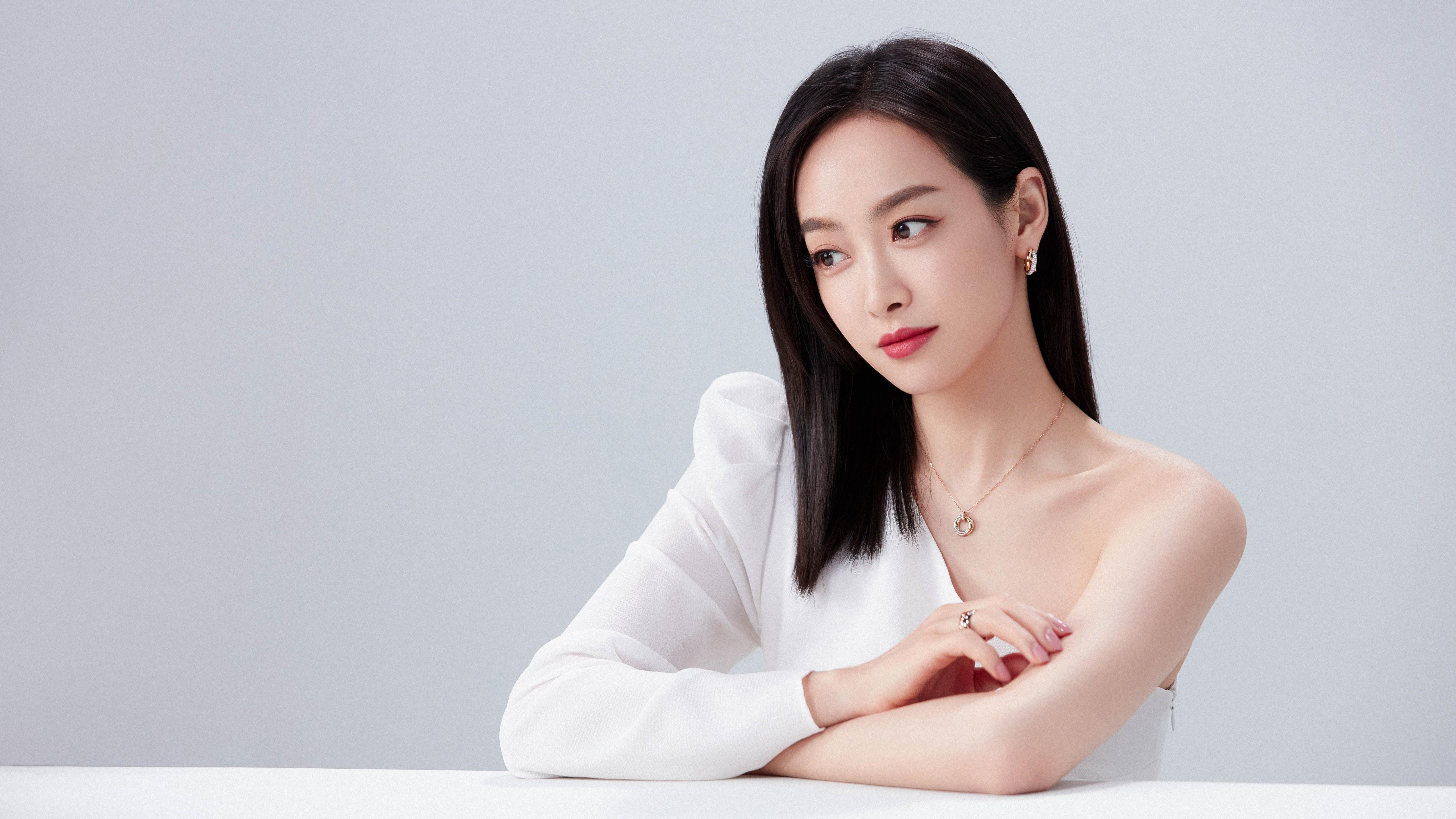 华体会hth官方网站下载-逆境奋战：那些勇敢冲破绝境的足球英雄，足球奋斗