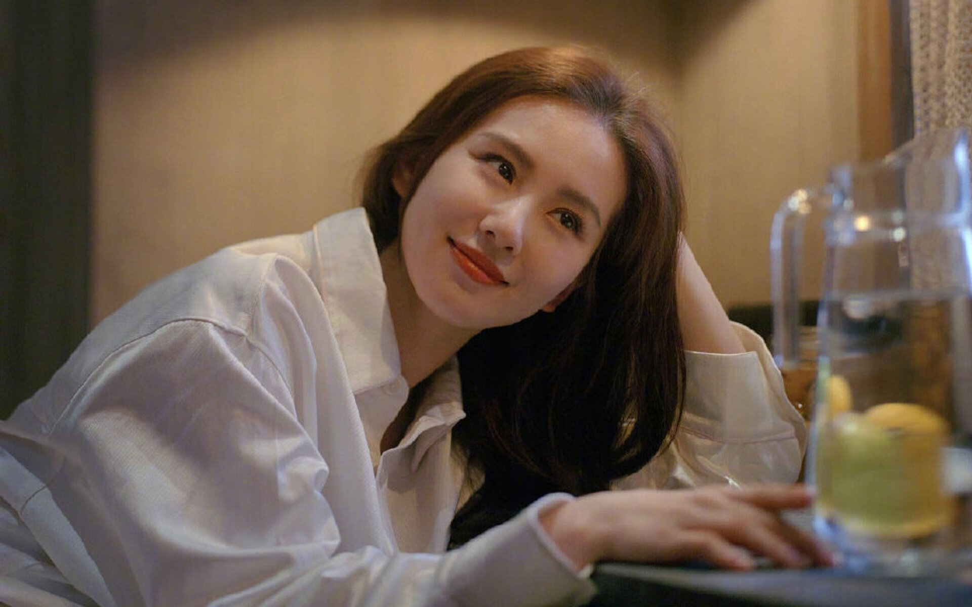 逆境中的“钢铁意志”:那些在低谷中崛起的传奇队伍,钢铁意志的名人